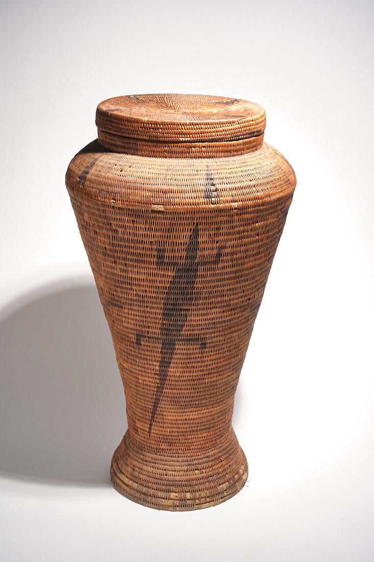 Large Woven Basket (1 of 2)