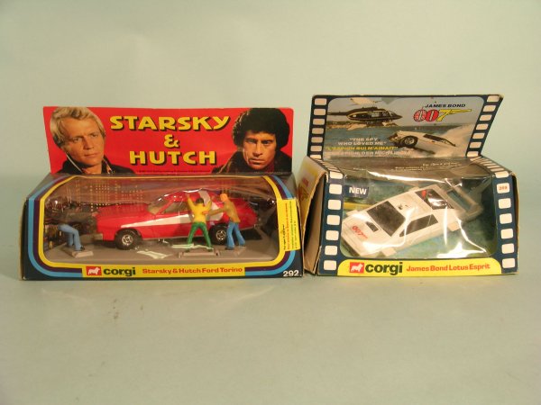 A James Bond Lotus Esprit complete in original win