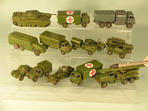 A quantity of fifteen unboxed Dinky army vehicles,