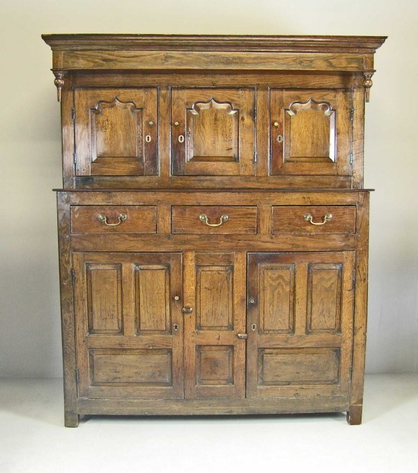 A deuddarn, oak, 19th century, North Wales.