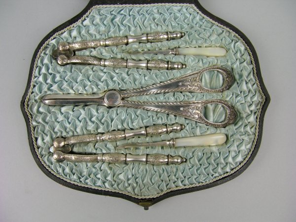 A Walker and Hall silver plated fruit and nut too - 2