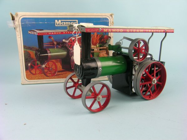 A boxed Manod Steam traction engine complete with