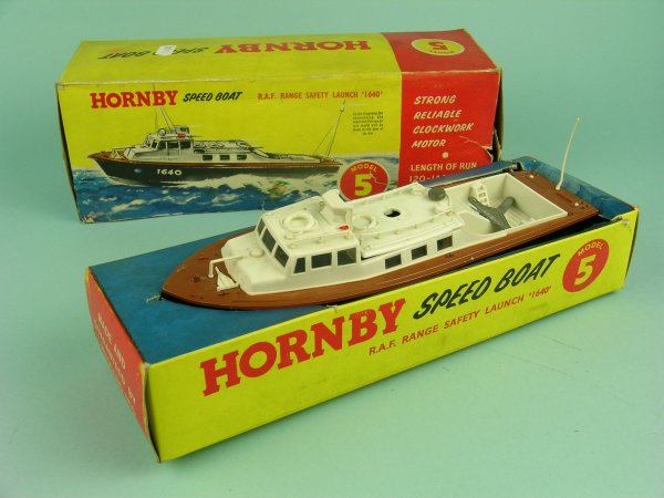 A boxed 1960s Hornby Speedboat, model No. 5 of an