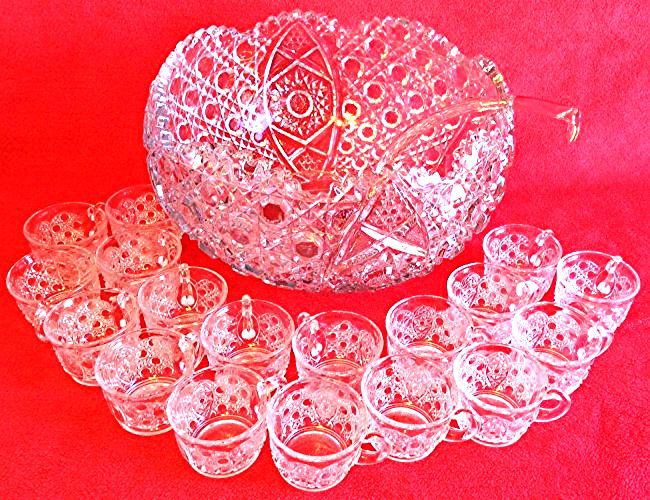 Vintage 20 piece L.E. Smith Glass Punch Bowl Set