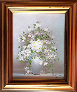 Nancy Lee (British 20th cent.) Oil on Canvas Still life: Nancy Lee oil on canvas Still life of Daisies, signed on lower right. Dimensions: 10"H x 8"W (canvas), 13 1/2"H x 11 1/2"W x 1 1/2"D (frame). Weight - 1.5 lbs.