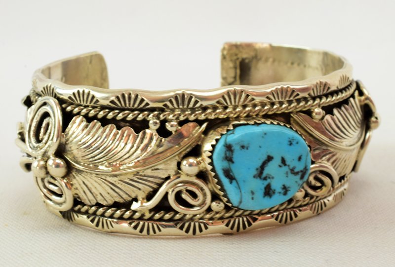 Navajo Old Pawn Sterling Ornate Turquoise Cuff Bracelet (1 of 4)