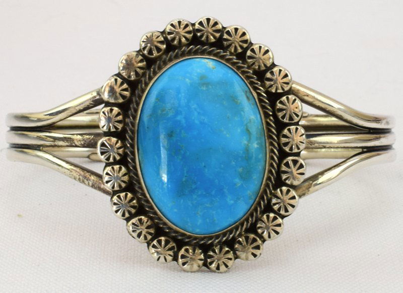 Old Pawn Navajo Sterling Turquoise Cuff Bracelet (1 of 5)