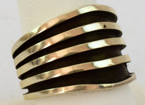 Navajo Sterling Silver Contemporary Ring (1 of 5)