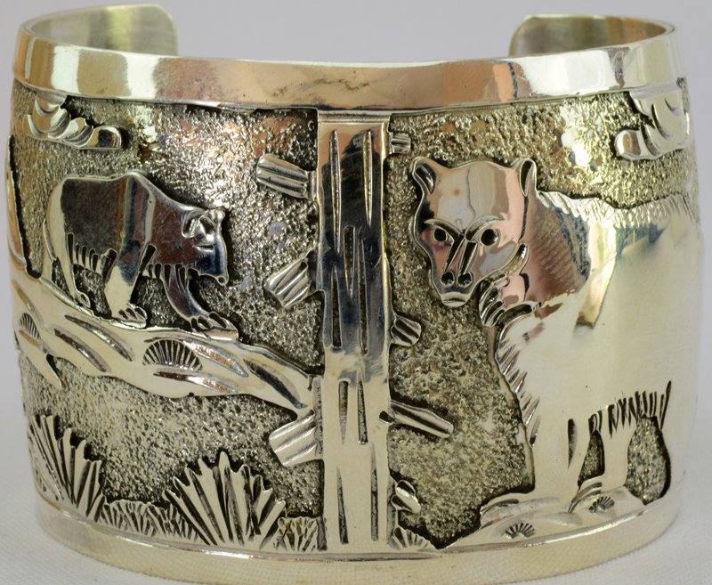 Navajo Sterling Storyteller Cuff Bracelet - Bobcat (1 of 7)