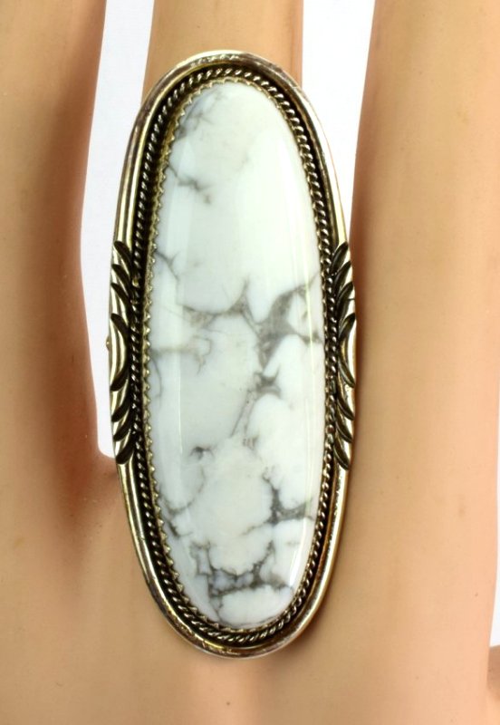 Navajo Sterling Silver White Buffalo Turquoise Ring (1 of 4)