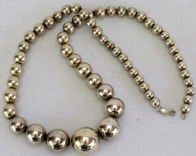 Native American Sterling Silver Navajo Pearls Necklace (1 of 6)