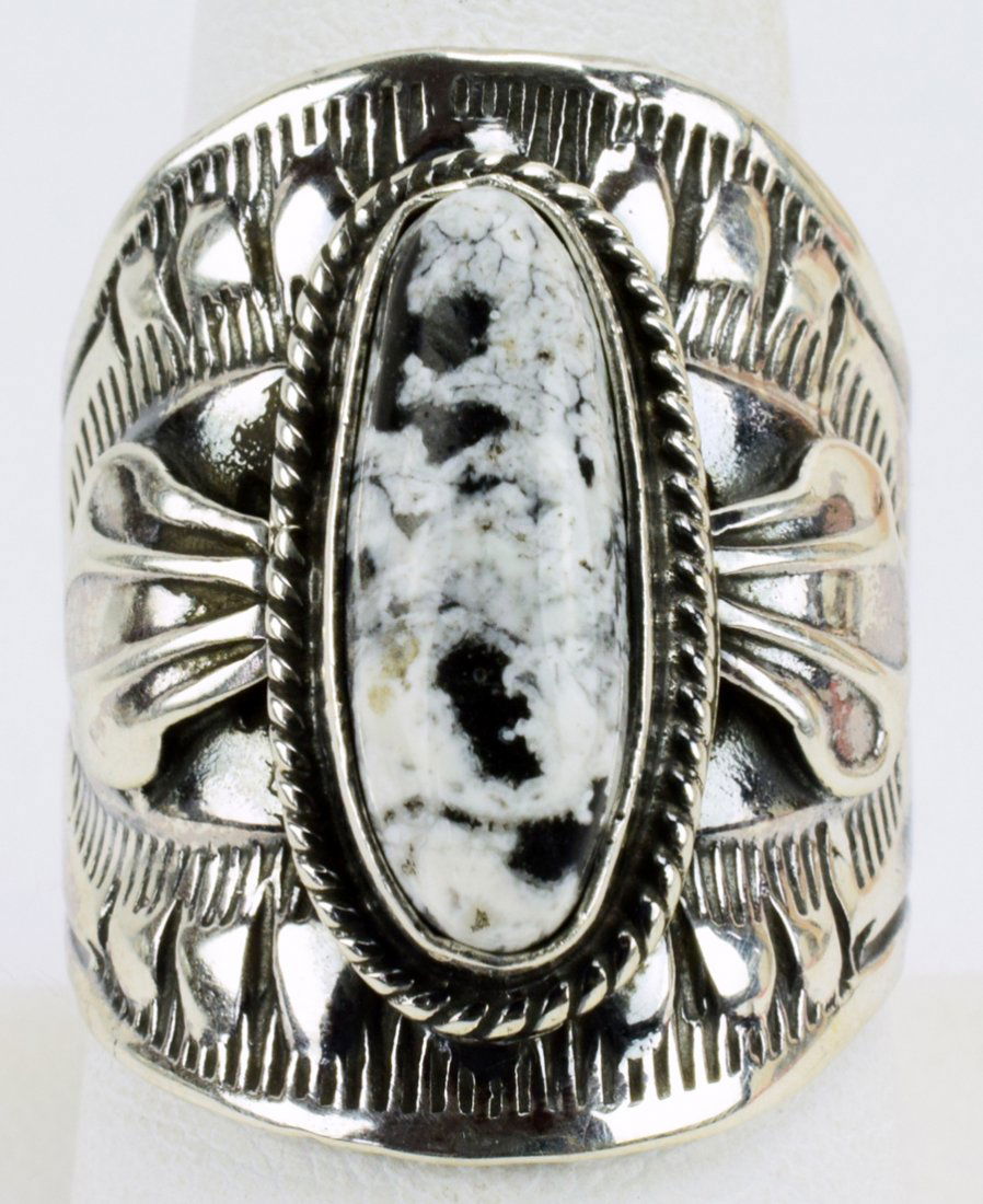 Navajo Sterling White Buffalo Turquise Ring (1 of 6)