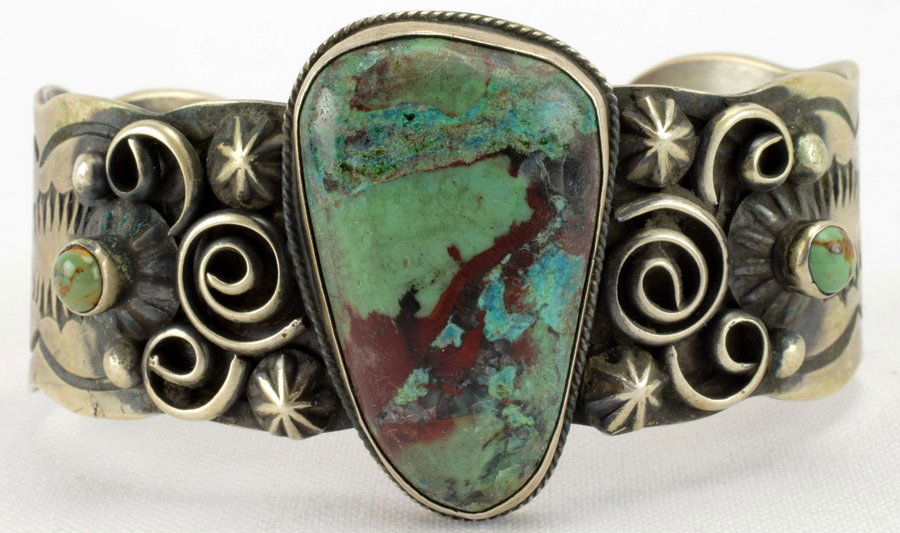 Navajo Sterling Silver Single Stone Turquoise Bracelet (1 of 5)