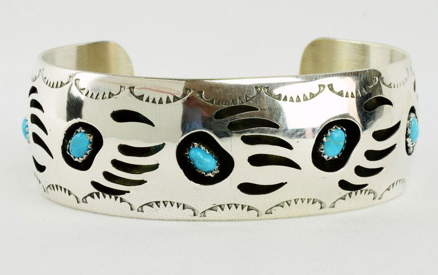 Navajo Sterling Shadowbox Bear Paw Bracelet (1 of 5)