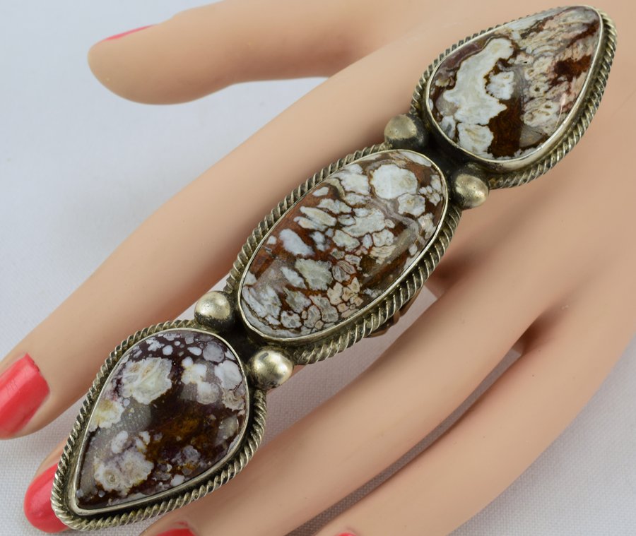 R. Martinez Huge Wild Horse Turquoise Women's Ring (1 of 5)