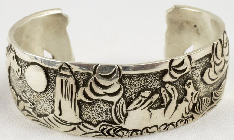 Becenti, Navajo Sterling Silver Storyteller Horse Cuff (1 of 6)