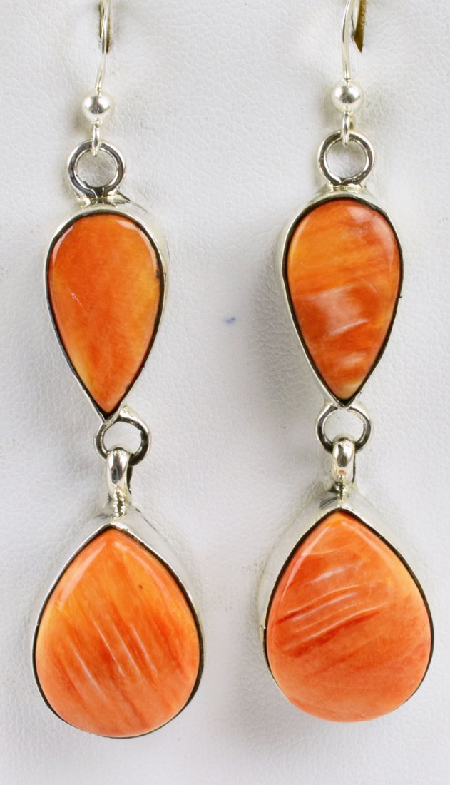 Navajo Sterling Silver Spiny Oyster Tear Drop Earrings (1 of 3)