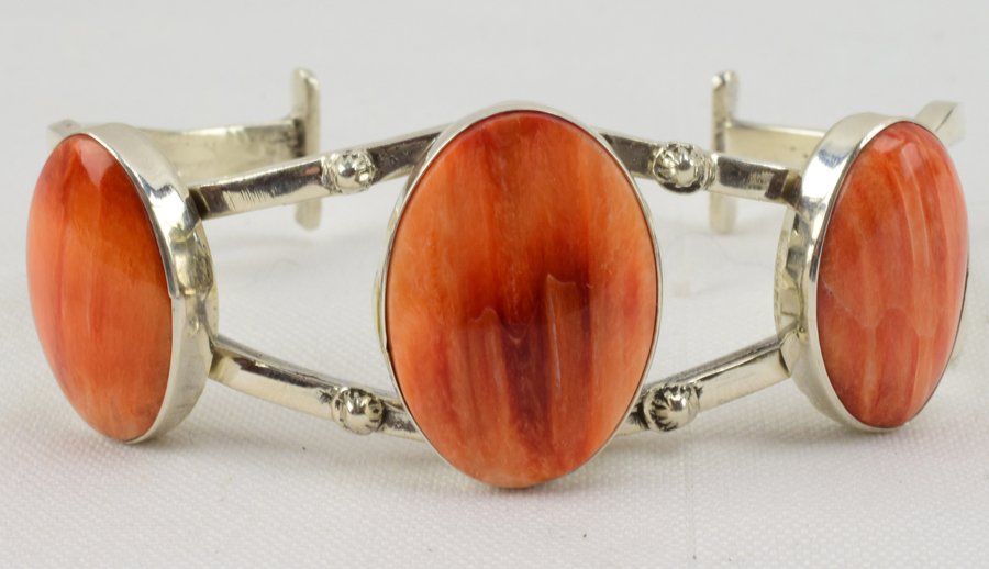 Emer Thompson Sterling 3 Stone Spiny Oyster Bracelet (1 of 5)