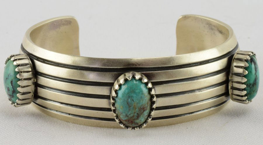 Lo Morris, Sterling Silver deep Grooved Cuff w/Turquois (1 of 4)