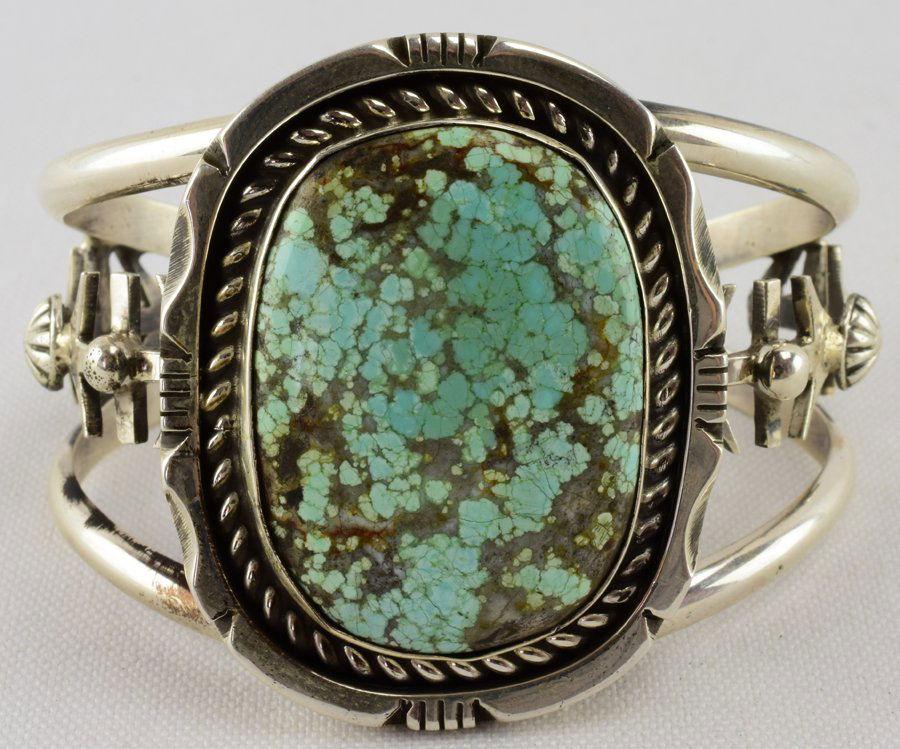 Navajo, Chimney Butte Large Turquoise Bracelet (1 of 5)