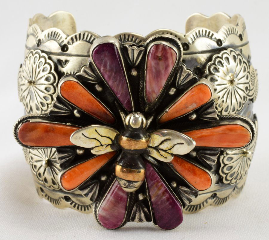 Masterpiece Lg. Sterling Spiny Oyster Bee Bracelet (1 of 7)