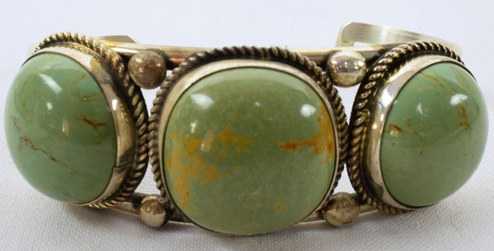 Navajo Sterling Kingman Turquoise Bracelet (1 of 4)