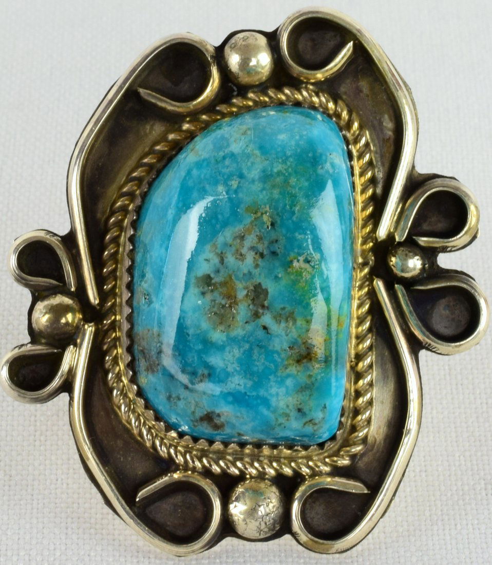 Navajo Sterling Pilot Mtn. Turquoise Large Ring (1 of 4)