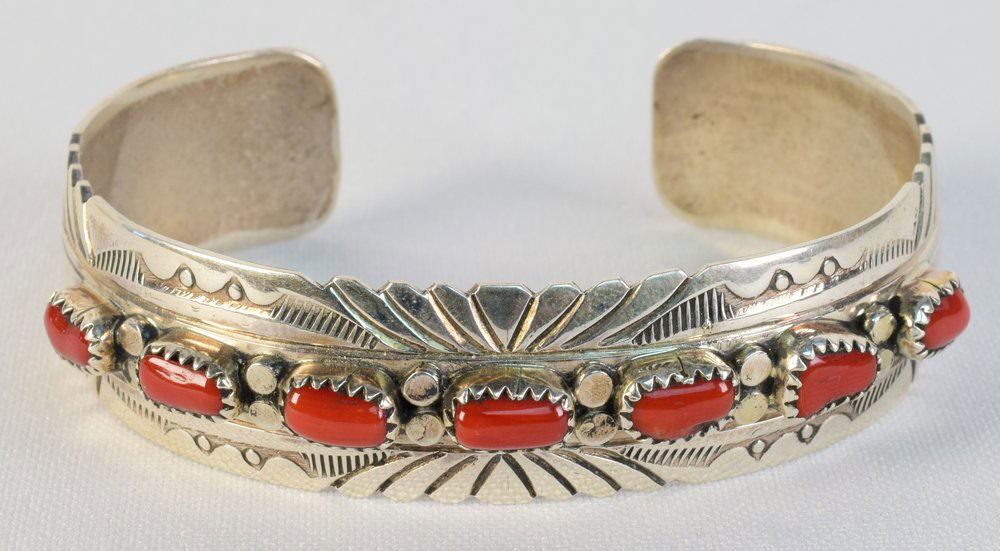 Native American Sterling 7 Stone Coral Bracelet (1 of 4)