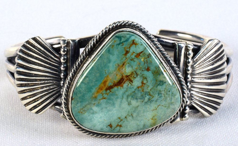 Leon Martinez Sterling McGinnis Turquoise Bracelet (1 of 6)