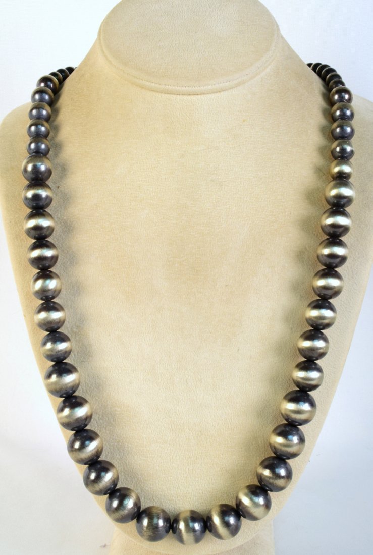 Native American  Navajo Bench Bead Pearl Necklace (1 of 4)