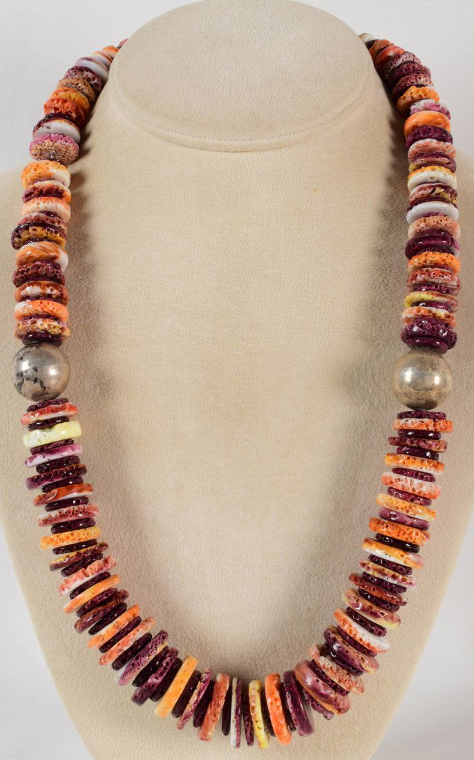 Native American Vintage Spiny Oyster Disc Necklace (1 of 5)