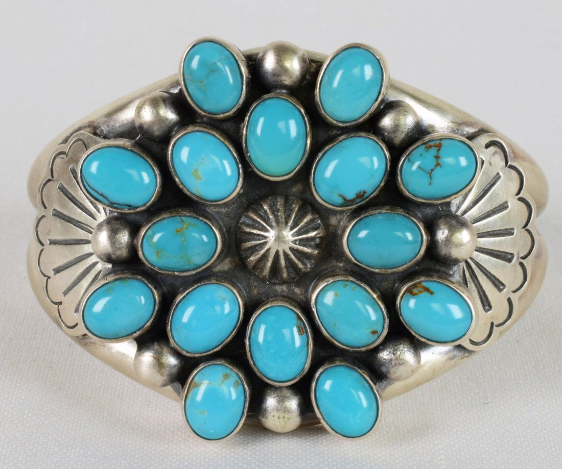 Vintage, Navajo Easter Blue Turquoise Bracelet (1 of 6)
