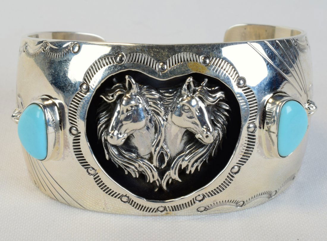 Navajo Sterling Double Horse Head Heart Bracelet (1 of 5)