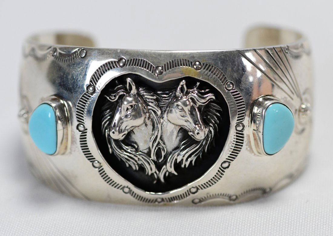 Navajo Sterling Shadowbox Double Horse Head Cuff (1 of 5)
