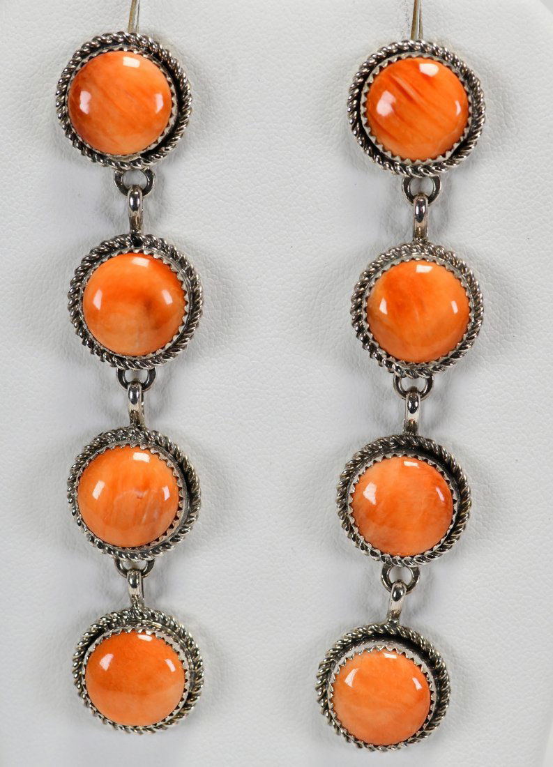 Virginia Becenti Sterling Spiny Oyster Linear Earrings (1 of 3)