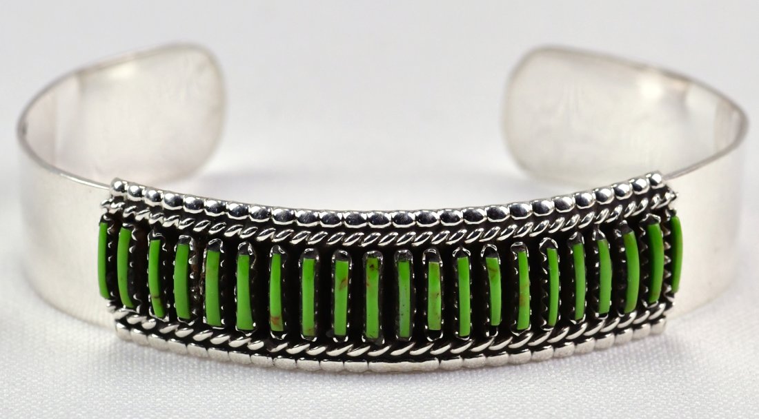 T. Yazzie Sterling Gaspeite Needlepoint Cuff Bracelet (1 of 4)