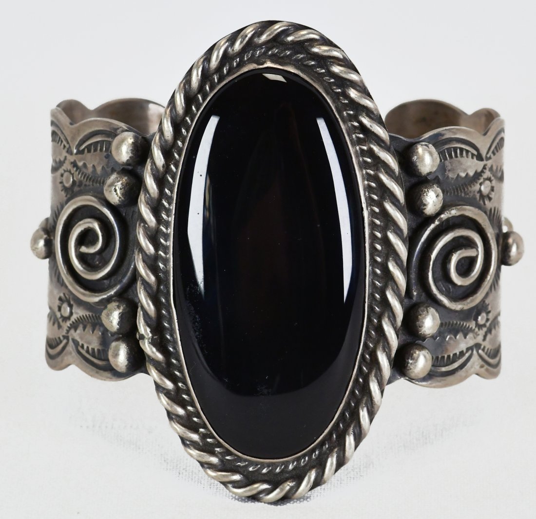 Chimney Butte Sterling Silver Huge Black Onyx Bracelet (1 of 4)