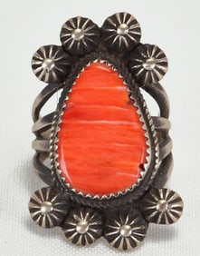 Navajo Vintage Sterling Silver Spiny Oyster Ring