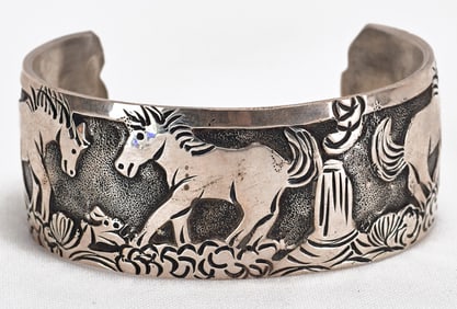 Lloyd Becenti Sterling Silver Large Story Teller Horse Cuff Bracelet