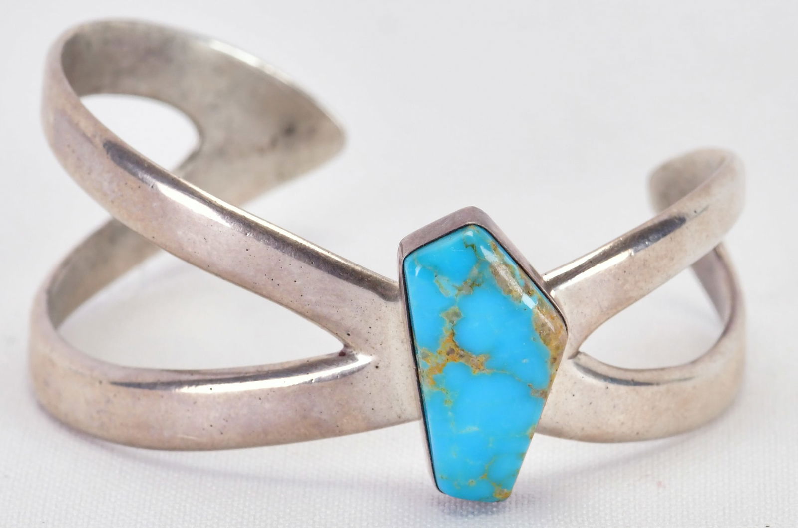 Native American Sterling Silver Ithaca Peak Turquoise Bracelet (1 of 4)