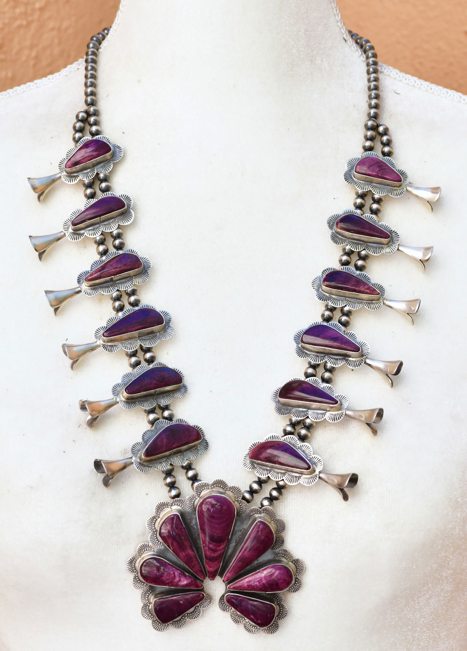 Native American Large Sterling Spiny Oyster Squash Blossom Necklace Set (1 of 4)