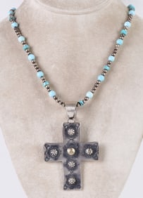 Chimney Butte Sterling Silver Concho Cross Pendant w/Bead Chain