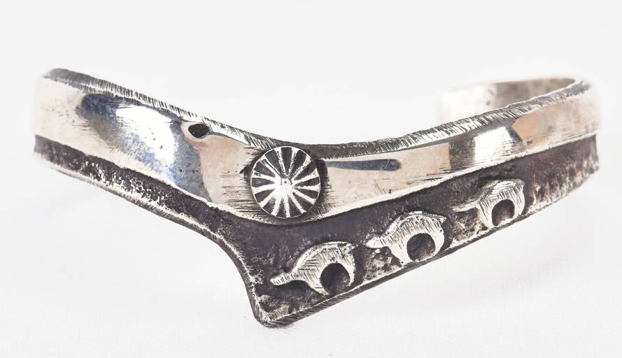 Rare Collab Aaron Anderson & Tommy Jackson!!! Native American Navajo Sterling Silver Bracelet Rare Collab Aaron Anderson & Tommy Jackson!!! Native American Navajo Sterling Silver Bracelet