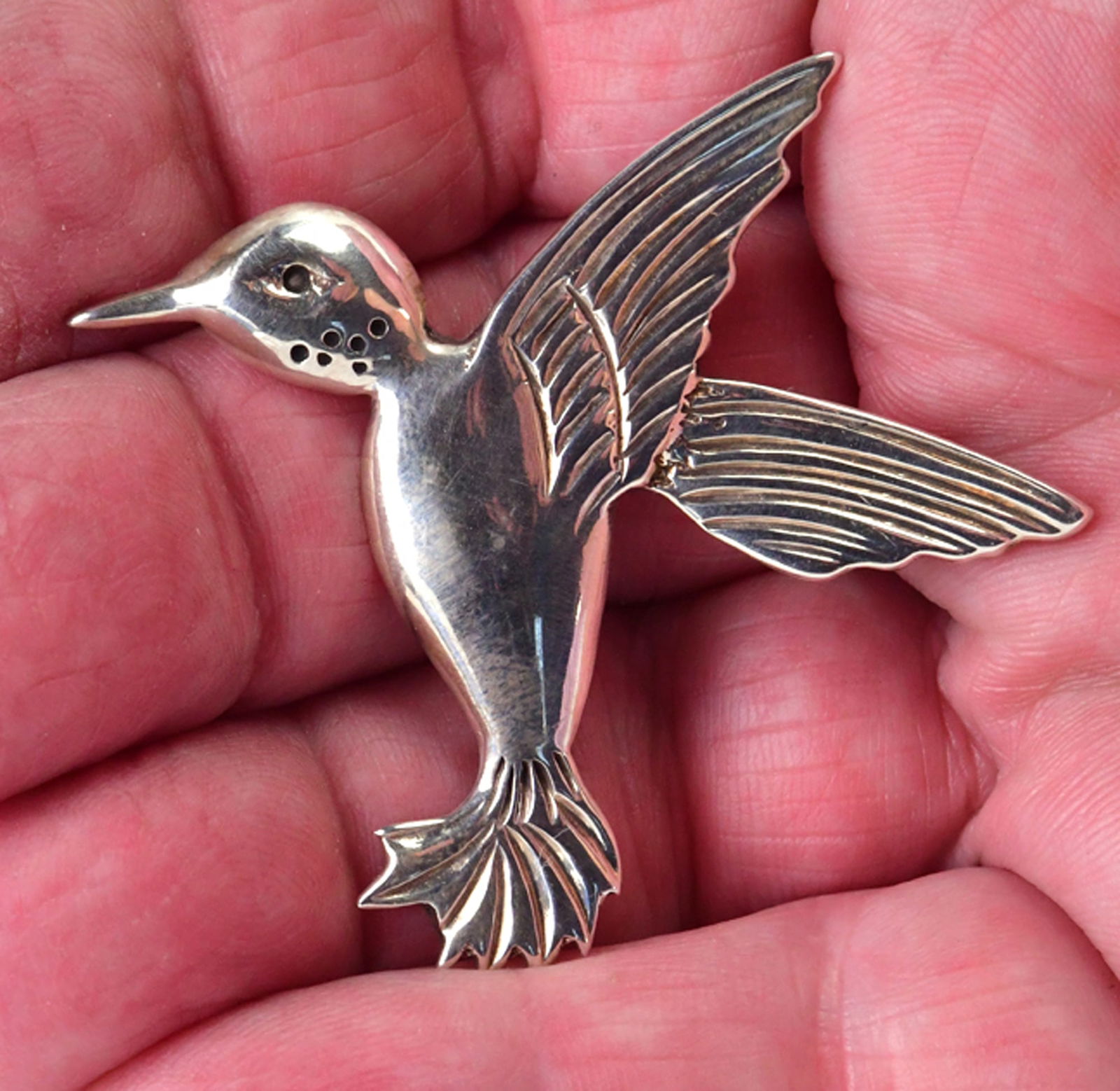 Navajo Sterling Silver Hummingbird Pin/Pendant (1 of 4)