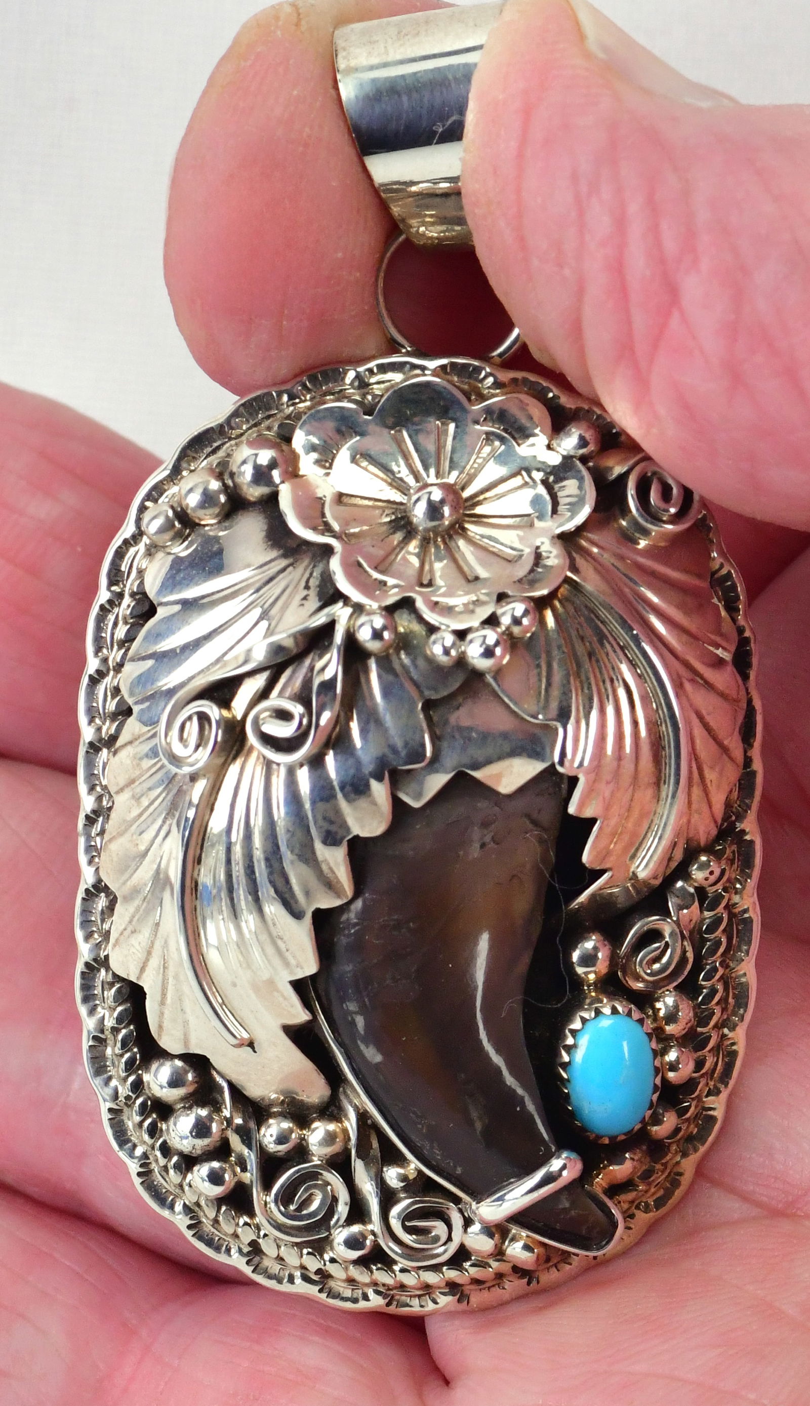 Galisha Etsitty Sterling Silver Bear Claw Pendant w/Turquoise (1 of 4)