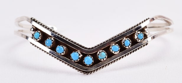 Zuni, Sterling Silver Snake Eye Turquoise Stacker Cuff in Chevron Style