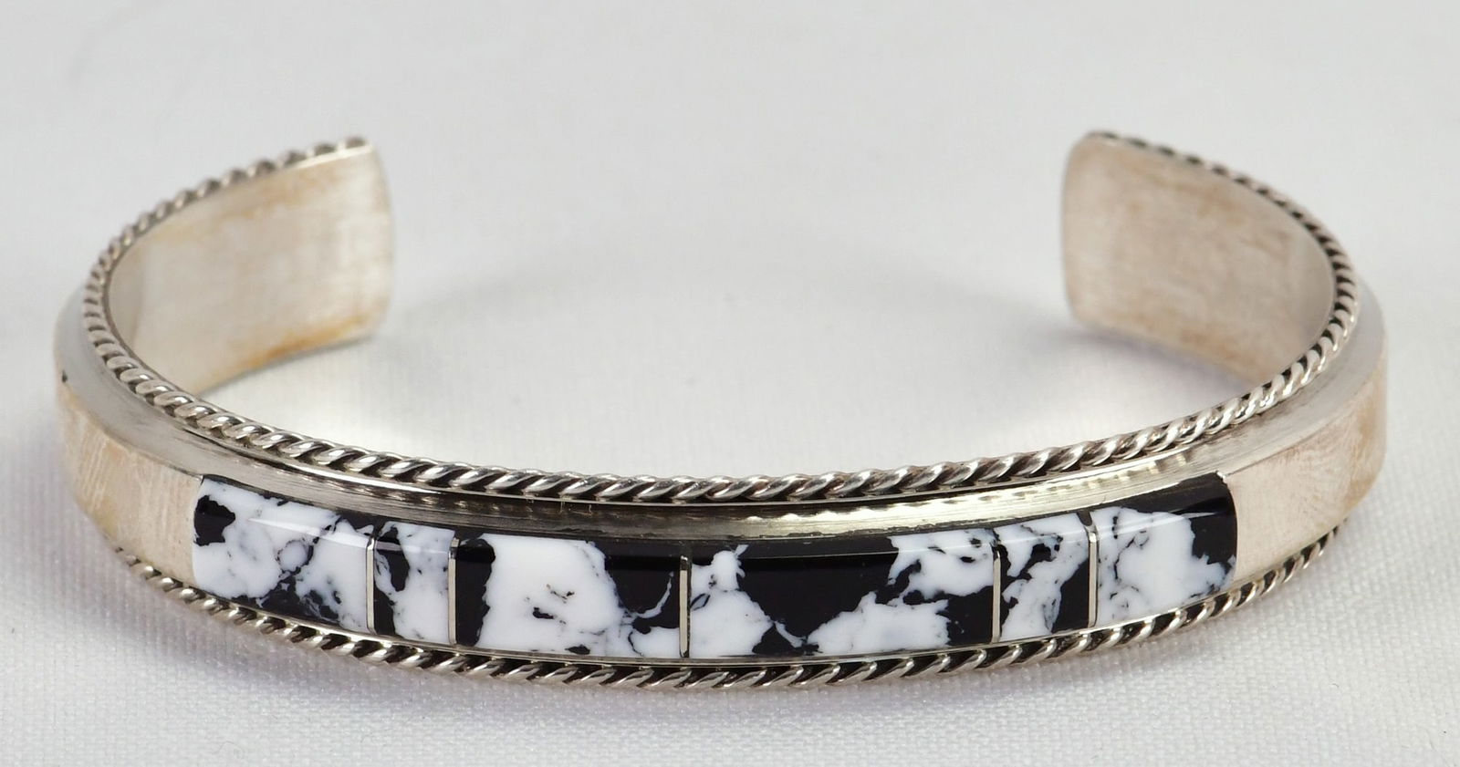 Navajo Sterling Silver White Buffalo Turquoise Inlay Cuff Bracelet (1 of 4)