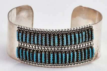 Navajo, Yazzie, Sterling Silver Kingman Turquoise Needlepoint 2 Row Cuff