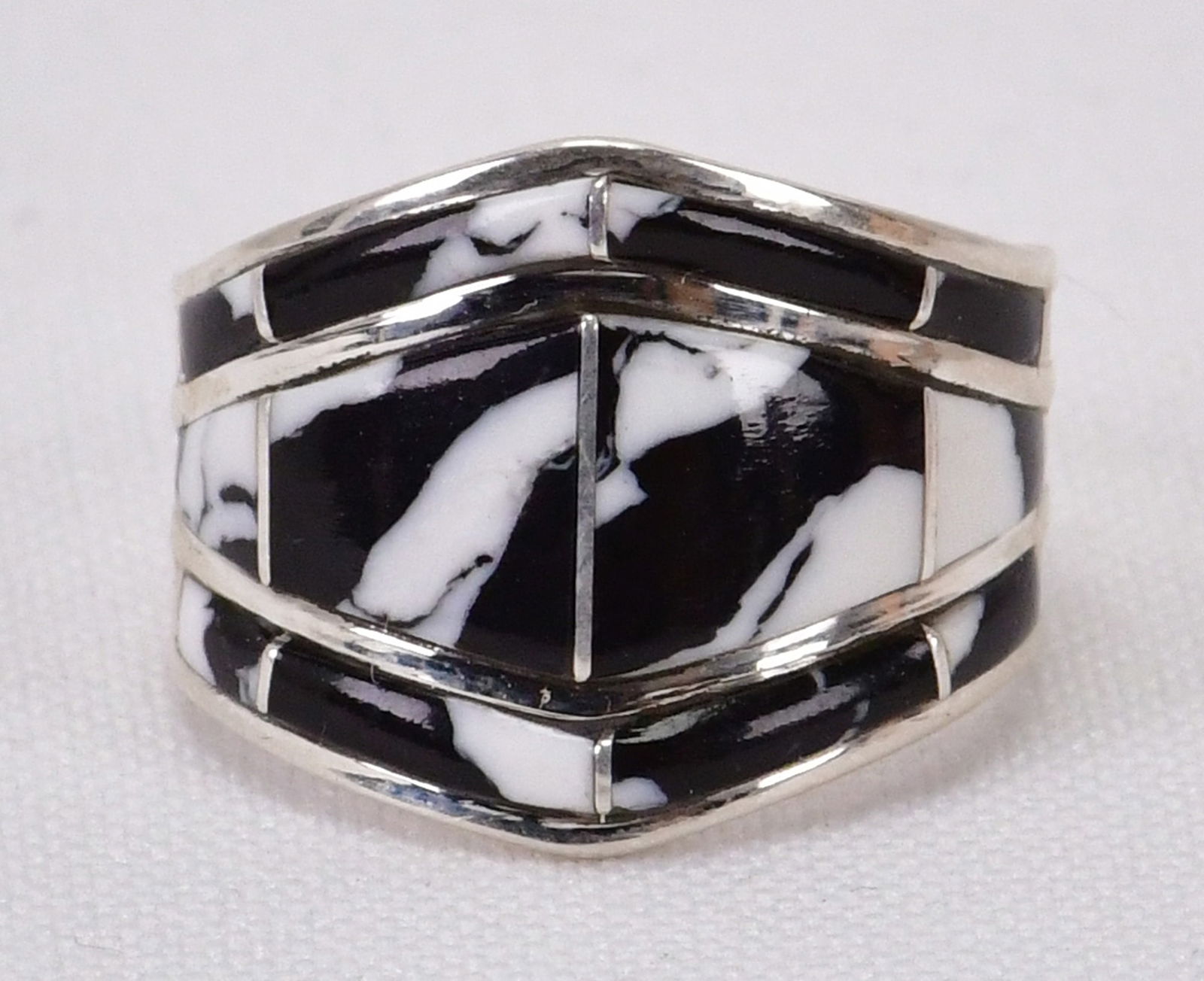 Native American Sterling White Buffalo Turquoise Inlay Ring (1 of 5)