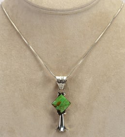 Navajo Sterling Silver Gaspeite Blossom Necklace